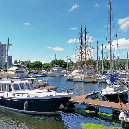Cozy In With Wifi Apartment
